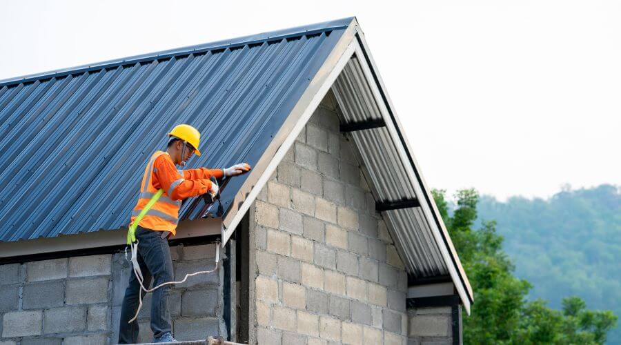 Professional gutter cleaning in Johnsburg, NY